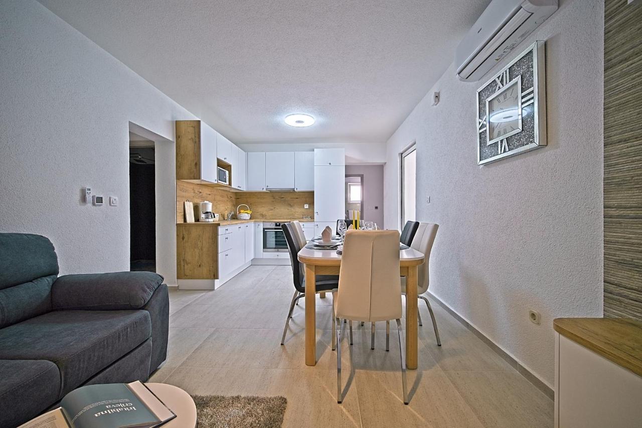 Luxury Apartment "Blue Diamond" Postira Exterior foto